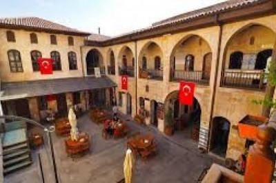 Gaziantep Kafeler Sokağı: Şehrin Modern ve Renkli Nefesi