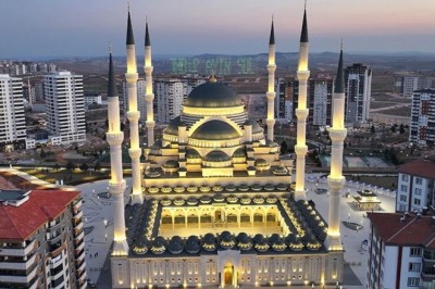 Tarihin Sessiz Tanıkları: Gaziantep Camileri ve Manevi Mirası