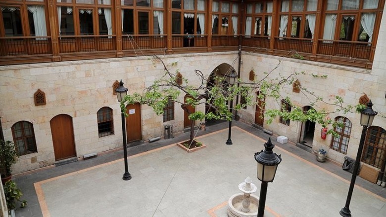 Gaziantep’te Avlulu Evlerde Geçen Hayat: Görgü Kuralları ve Mahalle Ahlakı